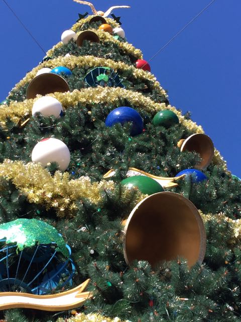 Epcot Christmas Tree 2014