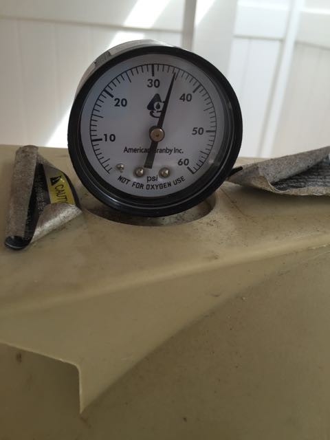 Pool pump pressure gauge